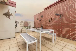 StayCentral - Port Melbourne Townhouse - Image 3