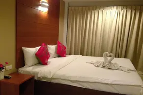 Ravadee Hotel - Image 2