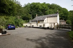 Pig of Lead - B&B - Image 3