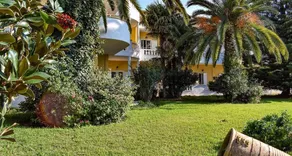 Andriana Apartments - Image 3