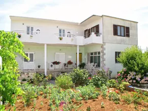 A2 - Modern apt With Balcony, sea View & Parking - Image 3