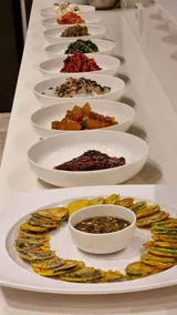 Y Tourist Hotel - Image 4