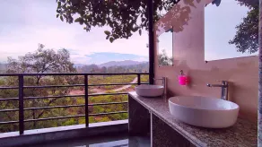 Takhat Villa by Shrigo Hotels - Image 4