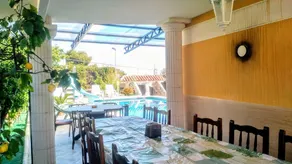 Casa con gran piscina privada - Image 5