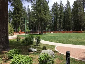Tahoe Cottage Inn - Image 4