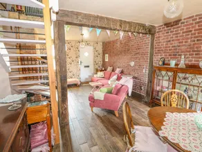 Cherry Cottage - Image 4