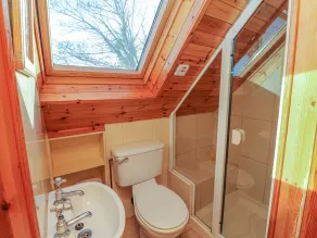 Stone Lodge - Image 5