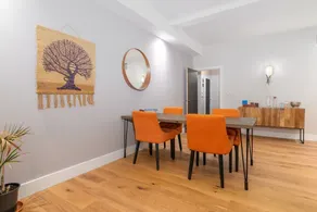 Stunning 2BR Home W/garden, 20 min to Central! - Image 2