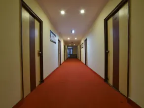 Hotel R Inn Residency By OYO Rooms - Image 5