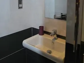 The Waters Edge Guest House - Image 4