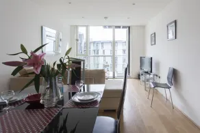 Times Square Serviced Apartments - Image 5