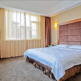 Longjinjia Hotel - Image 3