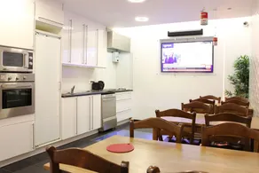 2GO4 Quality Hostel Brussels Grand Place - Image 5