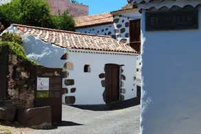 New Rural Emblematic House Santa Lucia With Private Pool - Image 5