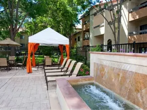 Global Luxury Suites at Villa Street - Image 4
