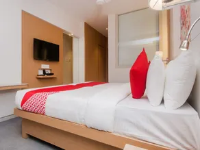 OYO 16718 Hotel Aditya Residency - Image 2