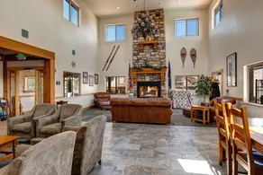 4BR 3.5BA Urban Alpine Home by RedAwning - Image 2
