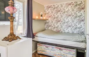 Beautiful Home in Ljungskile With Jacuzzi, Wifi and 1 Bedrooms - Image 2