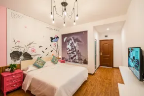 Hand Painted Art Home - Image 5