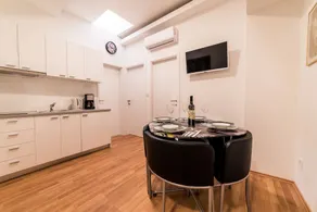 CENTER OF ZAGREB F12 APARTMENTS - Image 2