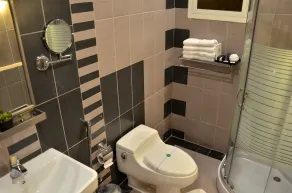 Clemence Hotel Suites - Image 3