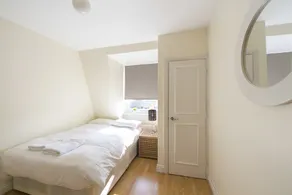 FG Apartments - Earls Court Residence - Image 5