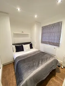 The Notting Hill Gem - Image 2