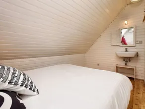 Attractive Chalet in Fraiture with Sauna and Garden - Image 5
