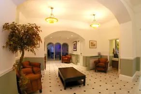 Commonwood Manor - Image 4
