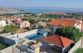 Beautiful Home in Split With Wifi and 3 Bedrooms - Image 4