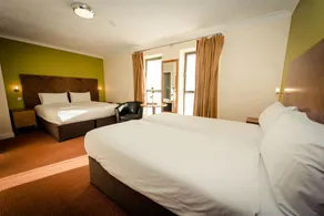 Dublin Central Inn - Image 2