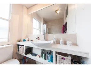 Charming 1-br Upper Holloway Flat For 2 - Image 5