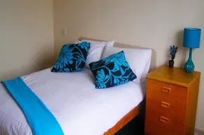 Almond House Lodge - Image 5