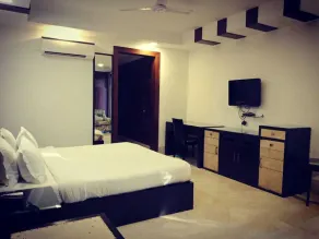 STAR INN RESIDENCY Kailash Colony New Delhi - Image 3
