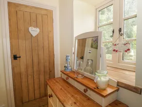 Apple Tree Cottage - Image 4