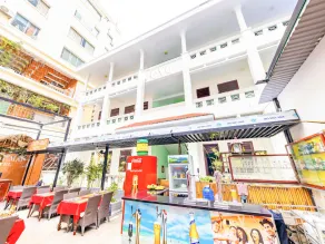 OYO 381 Tuyet Mai Hotel - Image 3