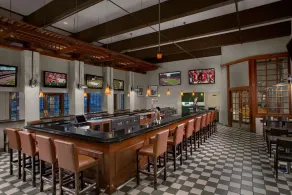 Hilton Oakland Airport - Image 5