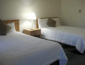 Rogue Valley Inn - Image 4