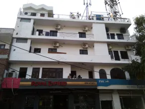Hotel Redstone by OYO Rooms - Image 3