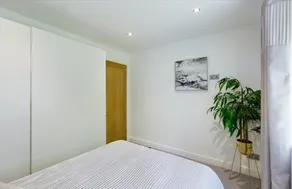 Inviting 2-bed House in Newcastle Upon Tyne - Image 4