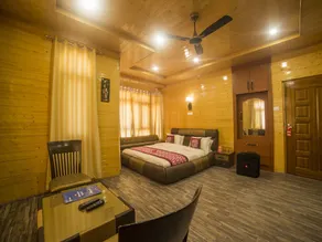 Oyo 5582 Master Residency - Image 2