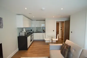 One Commercial Street Apartments - Image 5