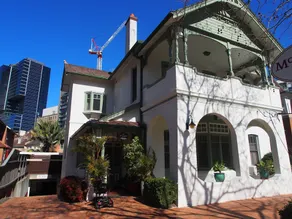 McLaren Hotel - North Sydney - Image 5