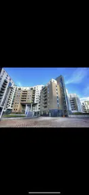 Remarkable 2-bed Apartment - Image 4