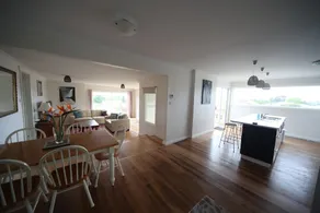 Seaview House - Image 2