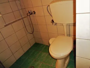 Jenny House - Image 4