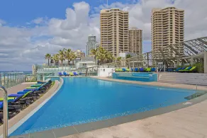 Soul Esplanade Beachfront - HR Surfers Paradise - Image 3