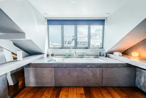 Modern 1BR Apt w Jacuzzi Bathtub & Balcony - Parc Merl - Image 2