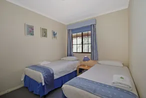 Oak Cottage - Tudor Village Unit 5 - Image 3