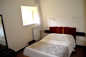 Logis Hotel L'Eveche - Image 5